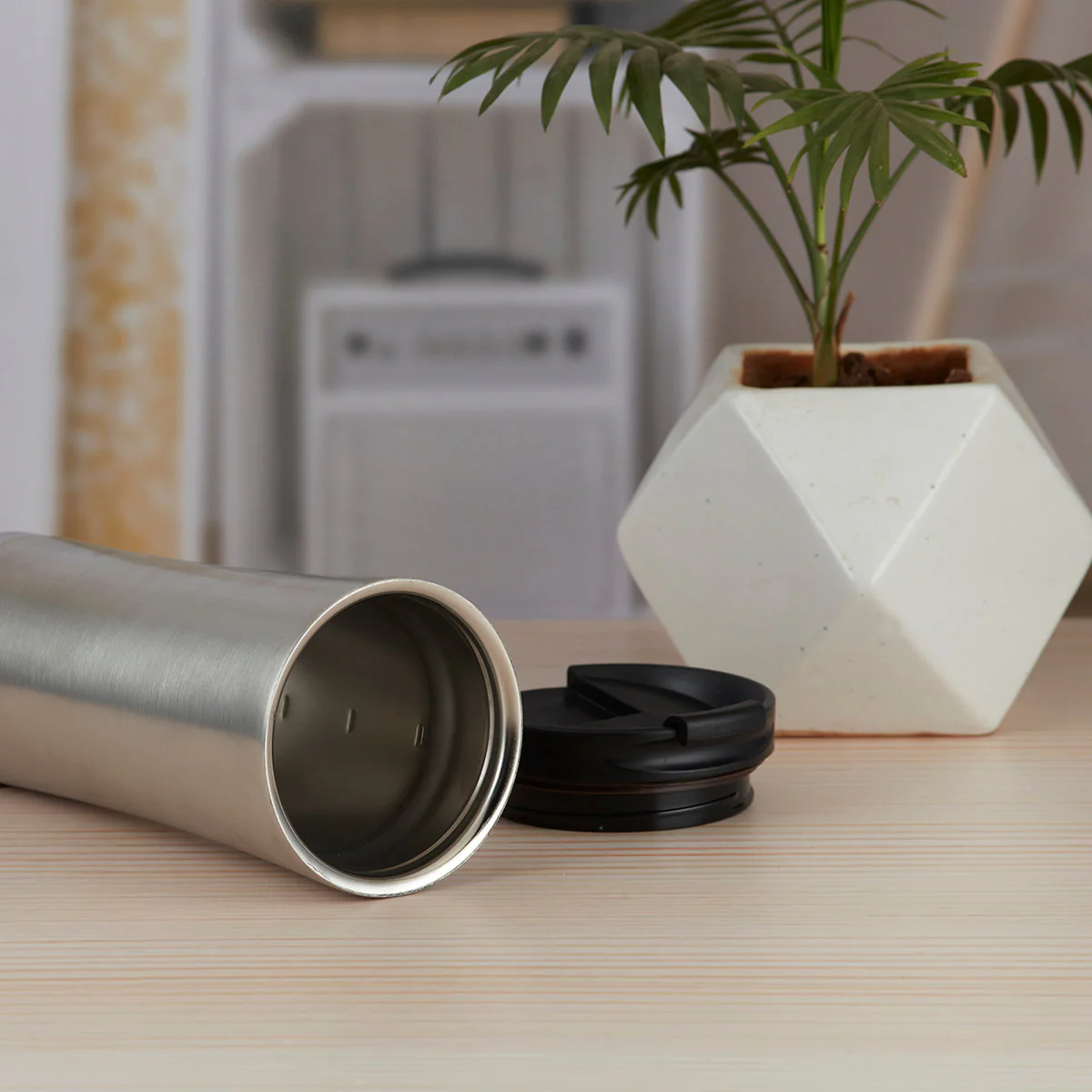 Stainless Steel Vacuum Insulated double wall Shaker Water Bottle for Home, Office, Travel and Sports, Leak-proof Lid for Hot and Cold liquids - 500ml (1687-A) - Image 4