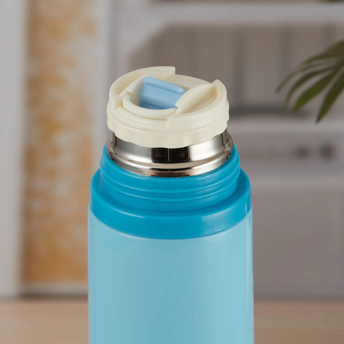 Stainless Steel Vacuum Insulated double wall Water Bottle for Home, Office, Travel and Sports, Leak - proof Lid for Hot and Cold liquids - 500ml (102-B) - Image 4