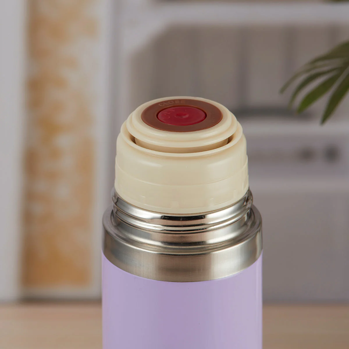 Stainless Steel Vacuum Insulated double wall Water Bottle for Home, Office, Travel and Sports, Leak - proof Lid for Hot and Cold liquids - 500ml (1682) - Image 3